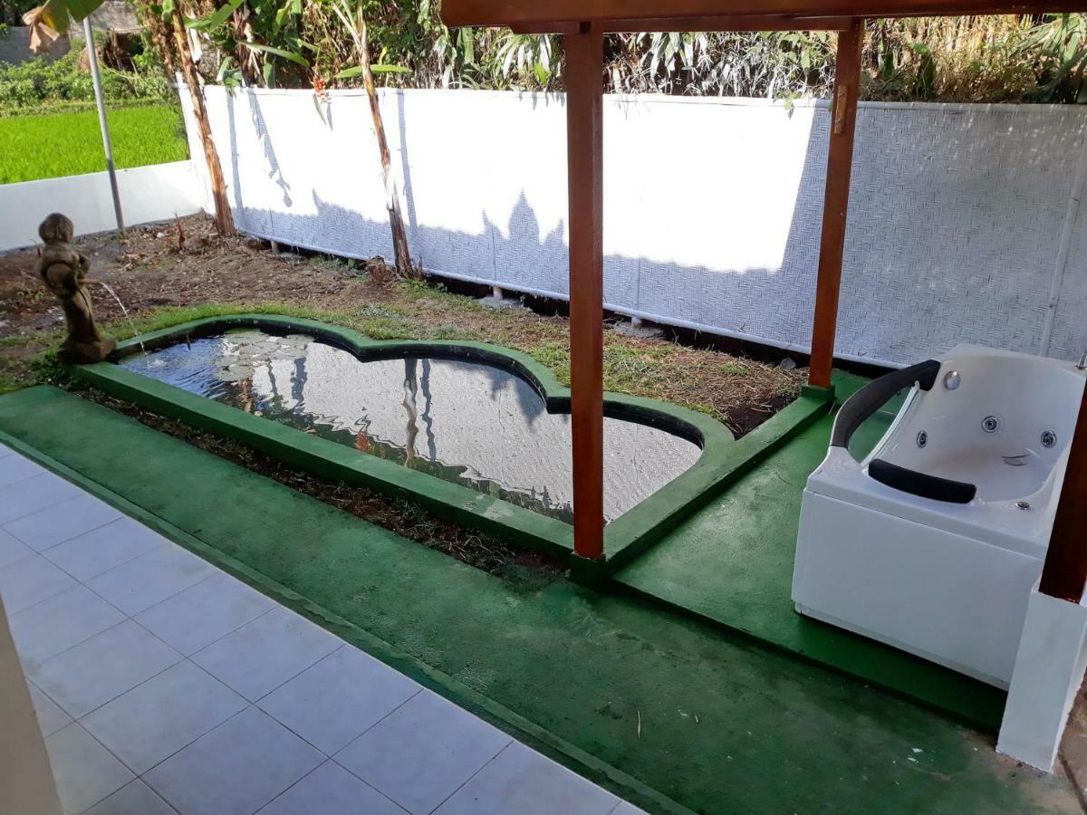 White Creative Villa Campuhan Ubud  Exterior photo